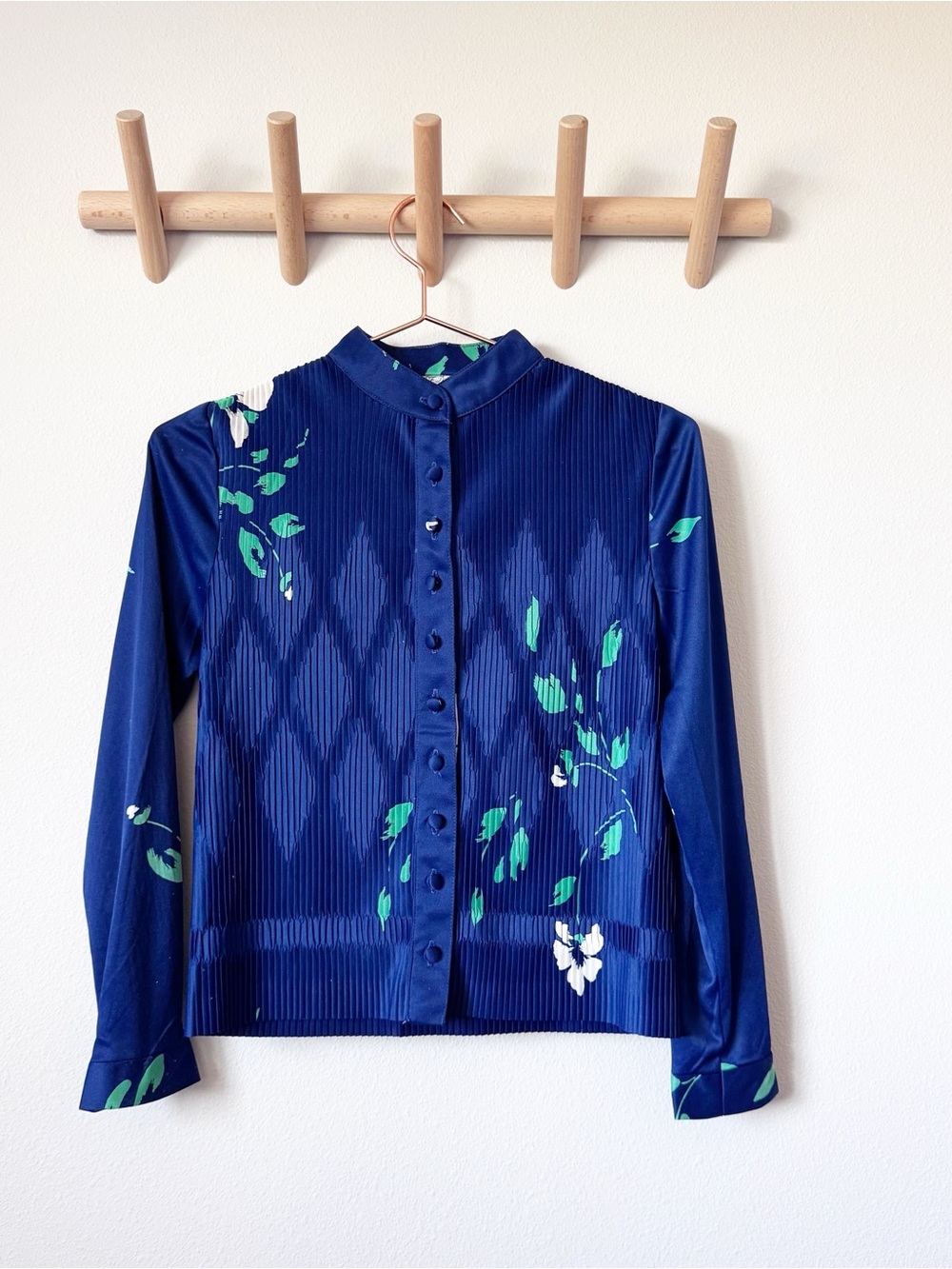 Vintage Hal Ferman Women's Blue Floral Button-Front Pleated Long Sleeve Top